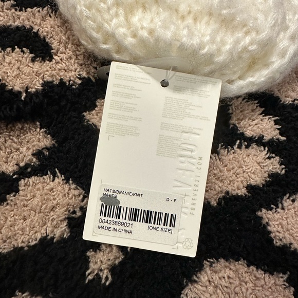 Forever 21 Beanie - Picture 2 of 2